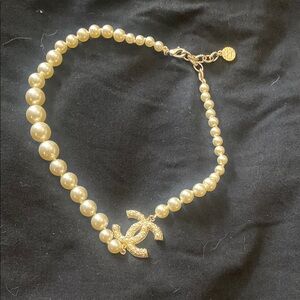 Elegant Gold Pearl Necklace
